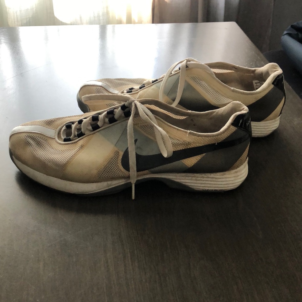 Hyper fuse Nike women’s golf shoes; size 9